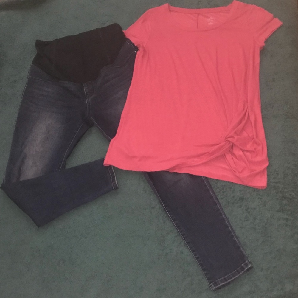 Bundle of 2 ❗️❗️ maternity clothes